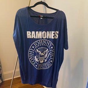 Oversized Fit Ramones Band Tee